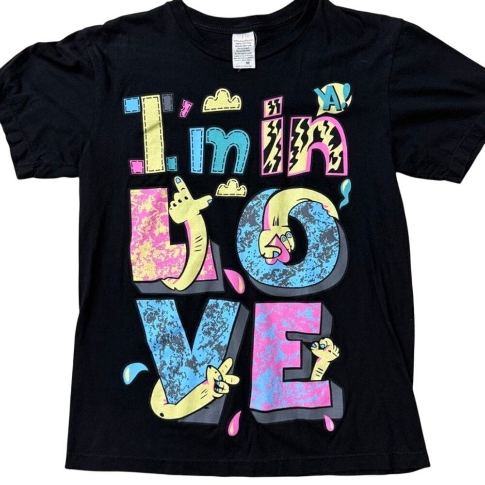 Y2K I'm In Love fun bright color graphic black t-shirt Size Women's Medium